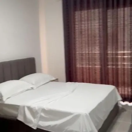 Chriss Apartament Lezhë